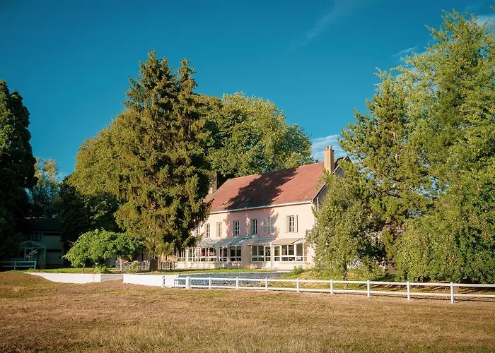 Logis Du Port Hotel Bazeilles